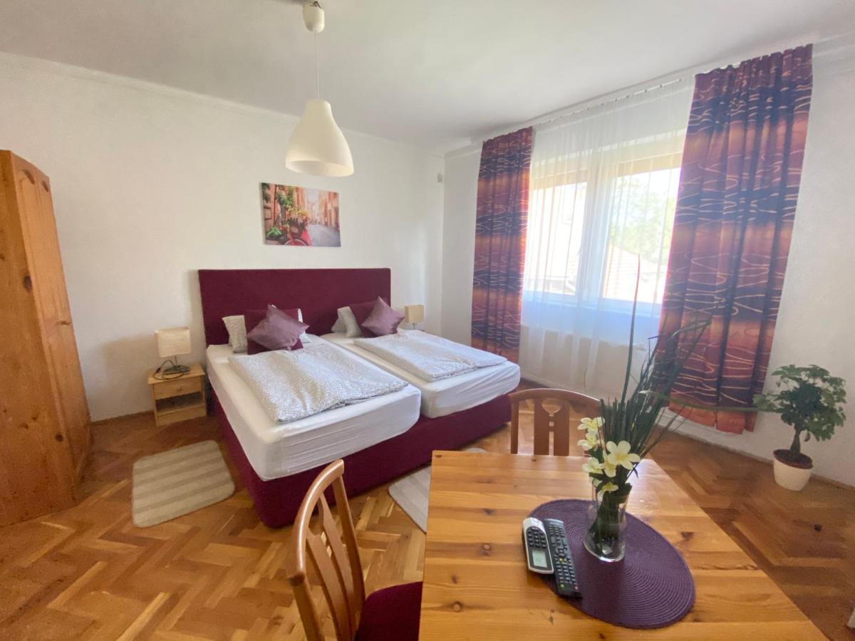 Apartment Anonymus Vendeghaz